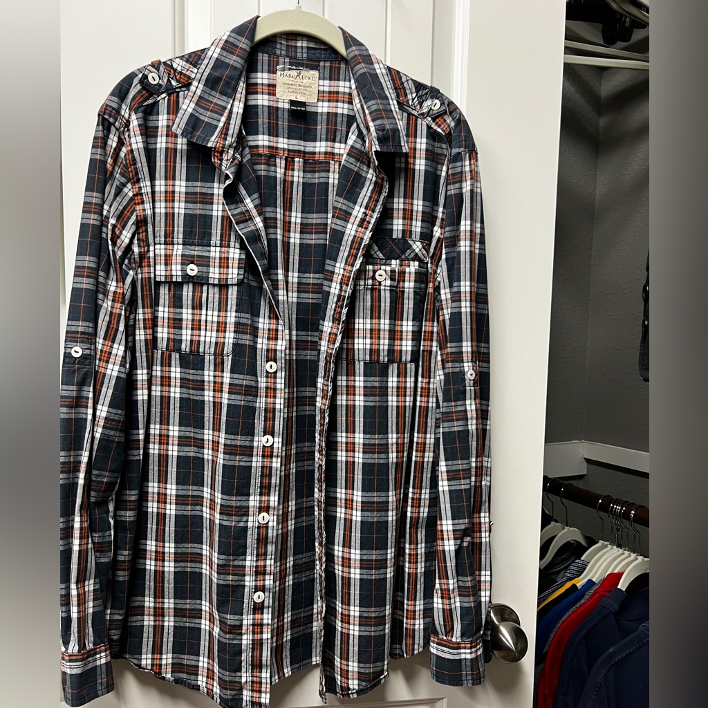 Marc Ecko Casual Button Down